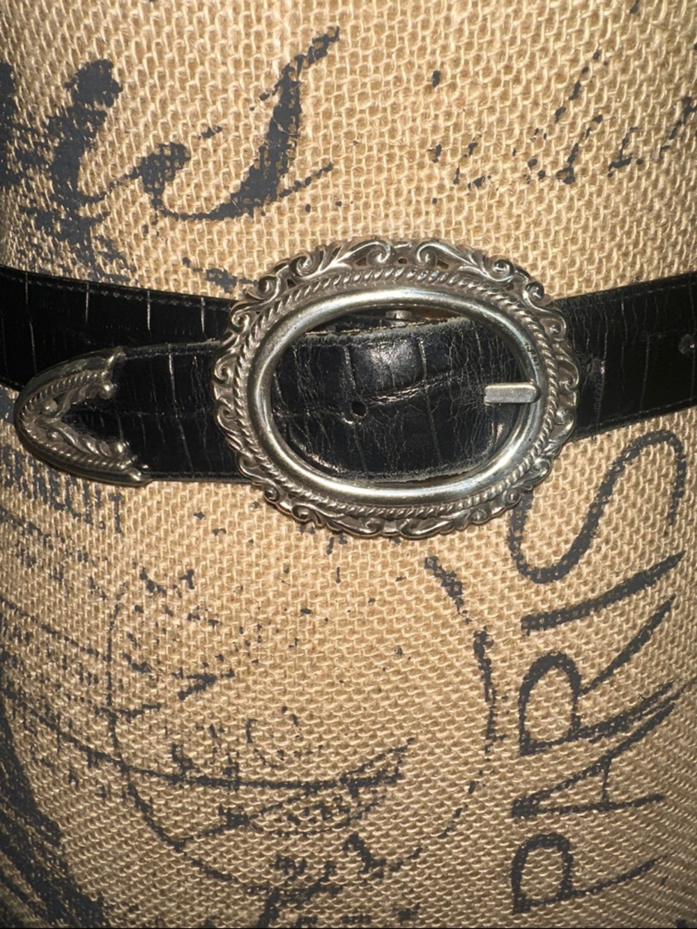Reversible Leather Belt with Ornate Silver Oval Buckle and Tip size S